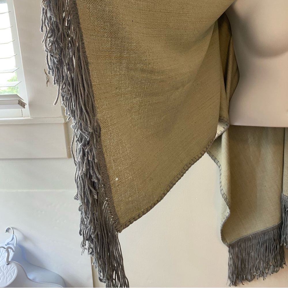 LA TROUPE Tienda deluxe shawl wrap cardigan fringe trim light blue hand made - Picture 4 of 6